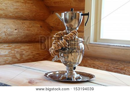 Composition with samovar / The samovar is on the table