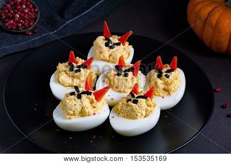 Deviled eggs for Halloween party: creatve funny food for kids