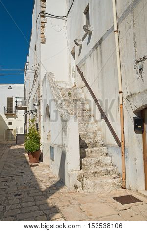 Alleyway. Sammichele di Bari. Puglia. Southern Italy.