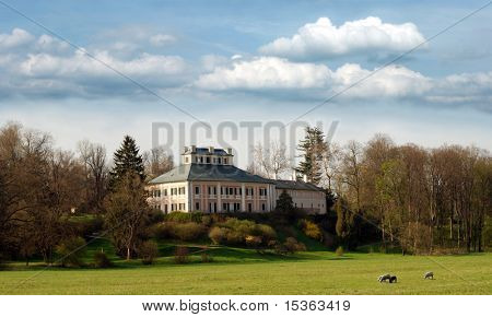 Romantisch landschap met kasteel / Ratiborice, Tsjechië
