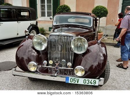 RATIBORICE, TSJECHISCHE REPUBLIEK - 7 AUGUSTUS: IX. Vintage auto show - Jaguar model uit de jaren 1930. 7 Augustus 201