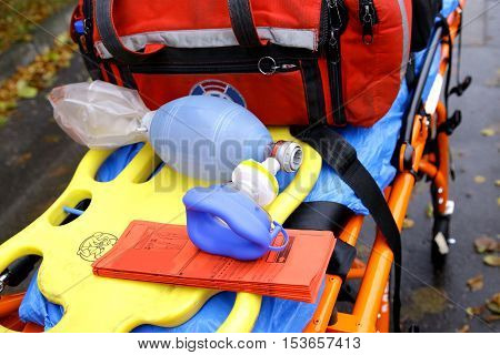 breathing mask emergency ambulance rescue stretcher trolleys equipment doctors