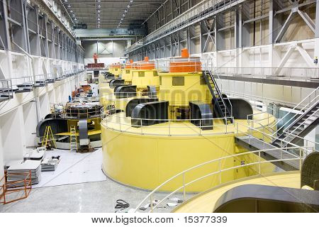 turbine per la produzione di energia elettrica all'interno della diga Glen Canyon