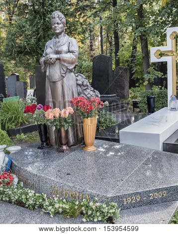 Moscow Russia -September 102016: Novodevichye Cemetery. Grave to singer Lyudmila Zykina