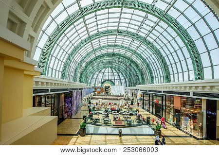 Dubai, Uae - April 07: Mall Of The Emirates Interior April 07, 2017 In Dubai, United Arab Emirates. 