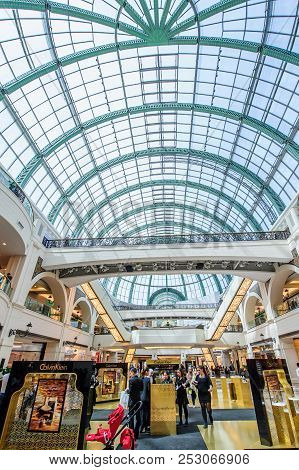 Dubai, Uae - April 07: Mall Of The Emirates Interior April 07, 2017 In Dubai, United Arab Emirates. 