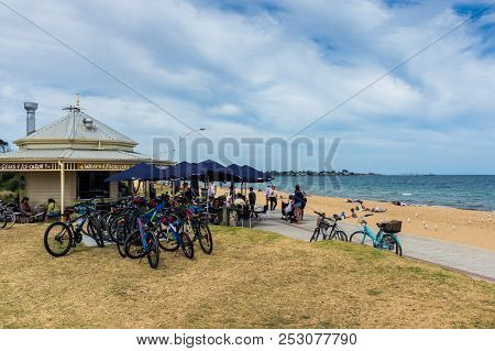 Melbourne, Australia - February 18, 2018: Point Ormond Cafe On The Foreshore Of Elwood Beach In The 