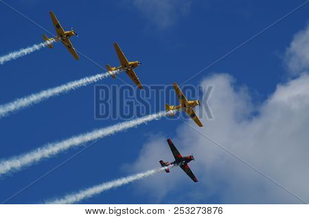 Flygfesten 2018/airshow 2018 Annual International Airshow In Dala Järna -team 50
Dala Järna,dalarna/
