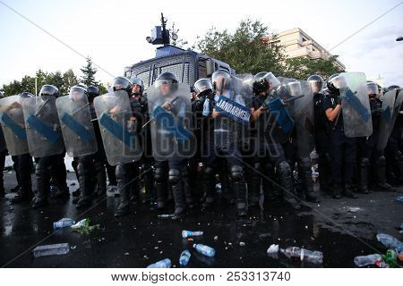 Hundreds Injured In Romania Protests