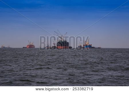 Transportation Bote Logistic  Terminal Cargo Ship Work