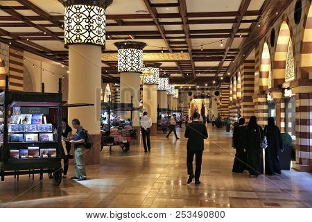 Dubai, Uae - November 22, 2017: Shoppers Visit The Gold Souk At Dubai Mall. It Is The Largest Mall I