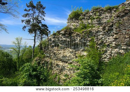 Ancient Ruins Of The Castle Of The Town Of Khust (dracula Castle). A Huge And Powerful Castle That P