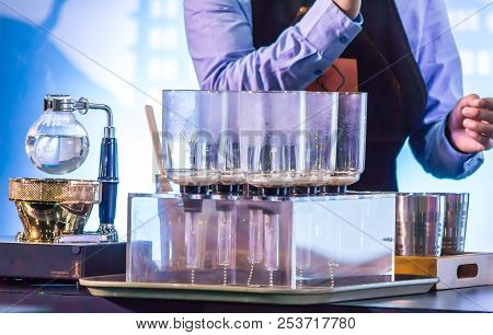 Showcase Syphon Coffee Maker By Syphonist.