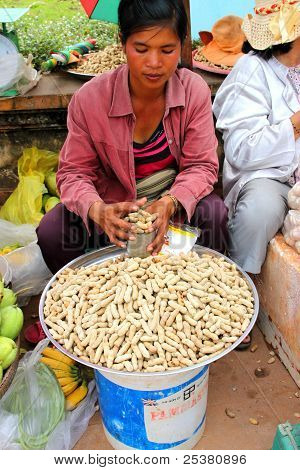 Comerciante en O smach tailandés - Combodia frontera