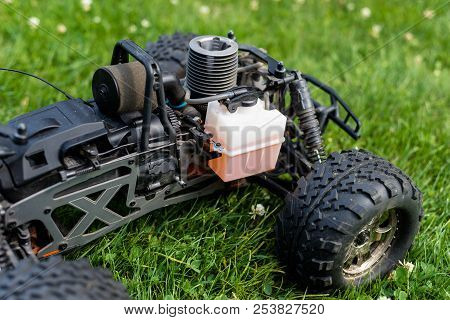Radio-controlled Car With Internal Combustion Engine For Nitro Fuel, With One Cylinder, Standing On 