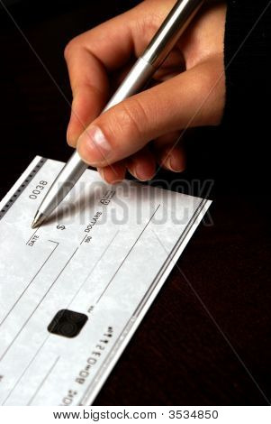 小切手を書く