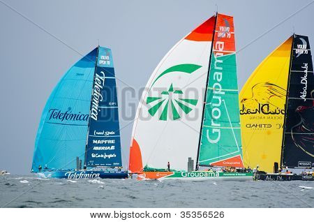 Telefonica, Groupama, And Abu Dhabi Ocean Racing Downwind