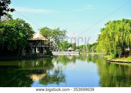 Bangkok, Th - Dec 13: Outdoor Park Water Pond At Dusit Zoo On December 13, 2016 In Khao Din Park, Ba
