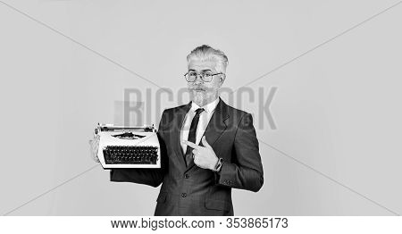 Digital Business. Vintage Typewriter. New Technology. Copy Space. Successful Businessman Use Retro T