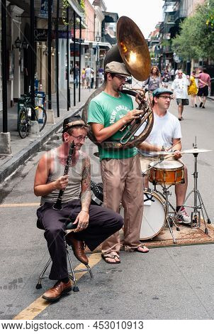 New Orleans, Louisiana, United States - July 17 2009: Jazz Band With Sousaphone, Clarinet, And Drums