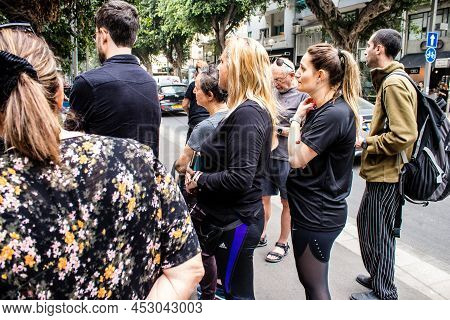 Tel Aviv, Israel - April 08, 2022 Following The Palestinian Terrorist Attack At The Ilka Bar On Dize