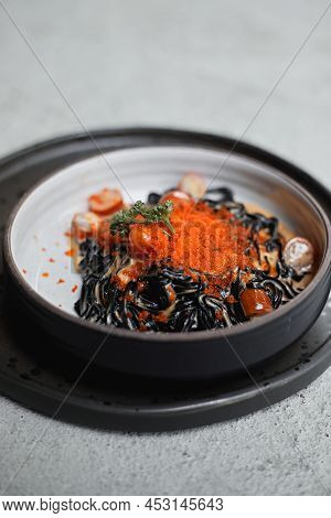 Spaghetti Cream Sauce With Ebiko .