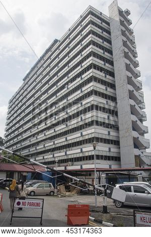 Seremban, Malaysia- Apr 16, 2022: Government Building Of Wisma Persekutuan Negeri Sembilan In Seremb