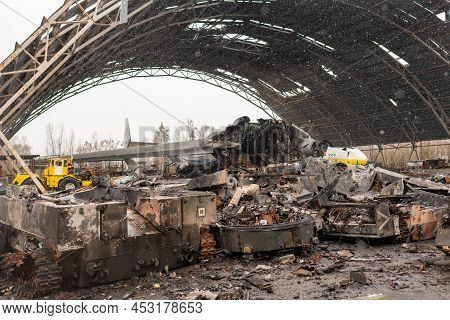 War Destroyed On Ukraine Airport By Russian Troops