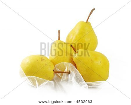 Груши изолированные