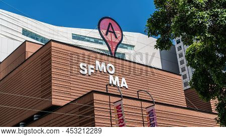 San Francisco, Usa - August 2019: San Francisco Museum Of Modern Art Sfmoma Is A Contemporary Art Mu