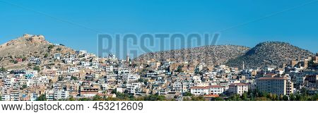Savur, Mardin, Turkey - January 2020: Town Of Savur Skyline With Old Stone Houses On A Hill