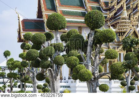Bangkok, Thailand - January 4, 2010: Detail Of Phra Tinang Aporn Phimok Prasat Pavillion In The Gran