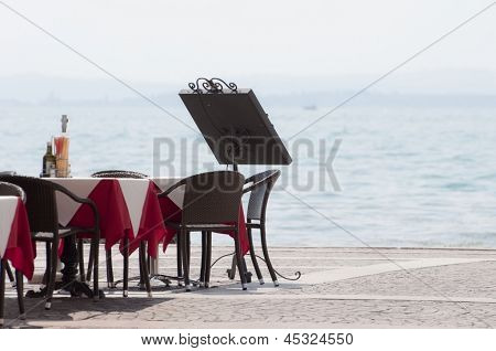 Restauranten med havudsigt