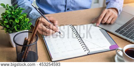 Businessman Agenda Calendar And Reminder Agenda Work Online At Home Men Plan Daily Appointments And 