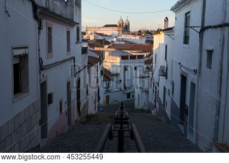 Campo Maior, Portugal - August 28, 2021: Street Of The Fortificated Village Of Campo Maior In Alente