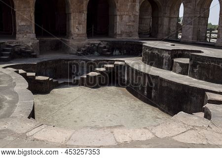 Mandu Palace Or Madavgarh Palace Is A Tourist Destination Place In The Interiors Of Madhya Pradesh S