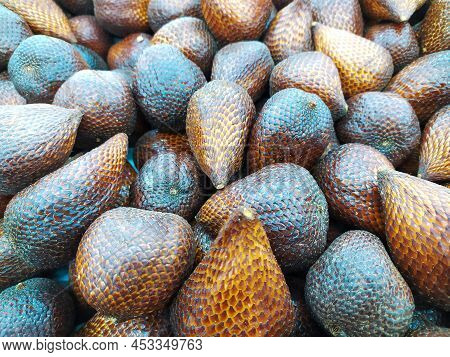Group Of Snakefruit For Sale In The Supermarket