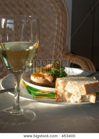 Salmone, vino e luce