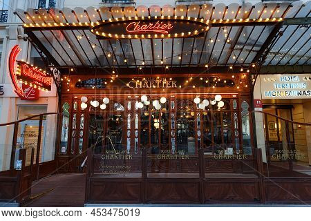 Paris, France-april 14, 2022 : Since Its Creation In 1896, Restaurant Bouillon Chartier Has Earned I