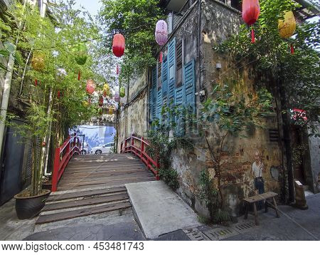 Kuala Lumpur, Malaysia- Apr 15, 2022: The Old Historical Houses And Shops At Lorong Or Jalan Panggun