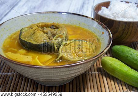 Southern Thai Gaeng Som - Sour Catfish Soup With Bamboo Shoots, Spicy Flavor