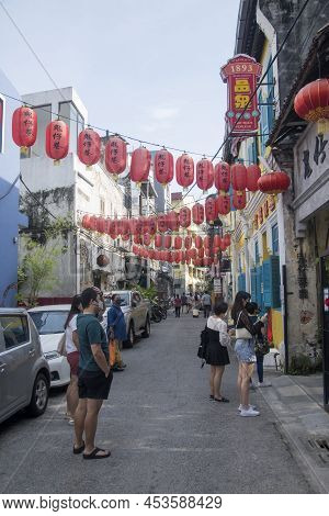Kuala Lumpur, Malaysia- Apr 17, 2022: The Old Historical Houses And Shops At Lorong Or Jalan Panggun