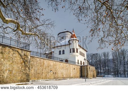 Medieval Castle Budatin In Winter, Nearby Zilina Town In Slovakia, Europe.