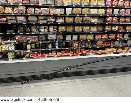 Augusta, Ga Usa - 01 09 22: Walmart Retail Store Interior Lunchmeat Cold Section