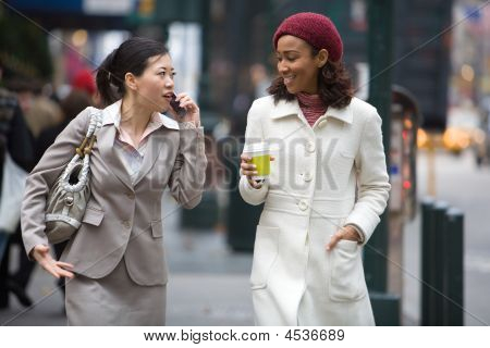 Mujeres de negocios de la ciudad