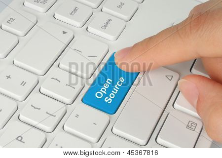 Ruční mačkání tlačítka modrá open source