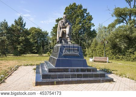 Staraya Russa, Russia - July 04, 2020: Monument To The Russian Classic F.m. Dostoevsky On A Sunny Ju