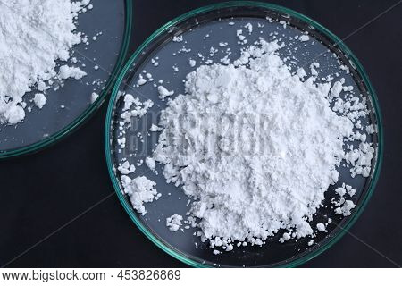Calcium Carbonate Powder Is Used In Laboratory Or In The Industry