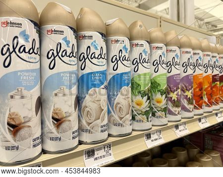 Grovetown, Ga Usa - 05 01 22: Retail Store Glade Air Freshner Section And Prices