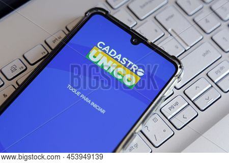 Minas Gerais, Brazil - April 24, 2022: Screen Of The Cadastro Unico Application - Cadunico
